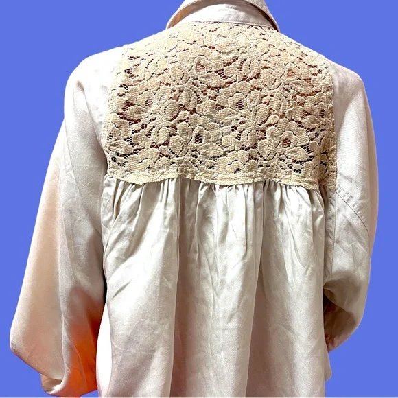 🎉HP🎉 NWT Urban Outfitters Callie Lace Blouse in Cream. Size Small 🌺 - Picture 10 of 13